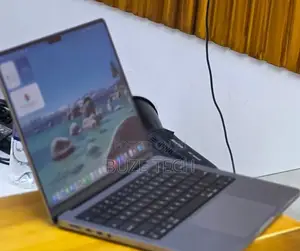 New Laptop Apple MacBook Pro 2021 M1 16GB Apple M1 Pro SSD 1T