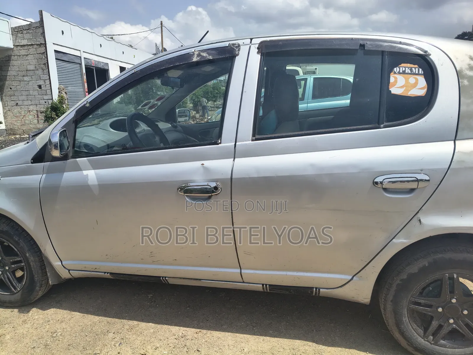Toyota Hilux 2000 Silver