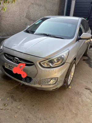 Hyundai Accent 2015 Silver