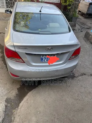Hyundai Accent 2015 Silver