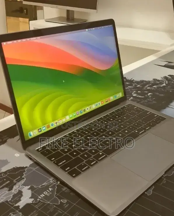 New Laptop Apple MacBook Air 2019 8GB Intel Core i5 SSD 128GB