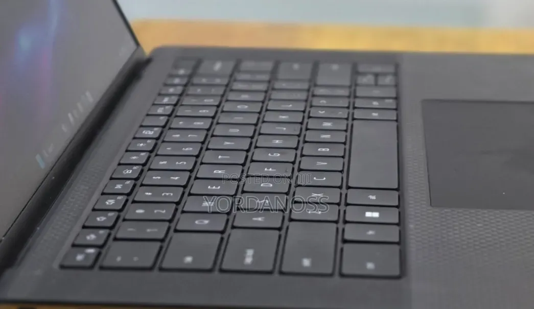 New Laptop Dell XPS 13 16GB Intel Core i7 SSD 1T