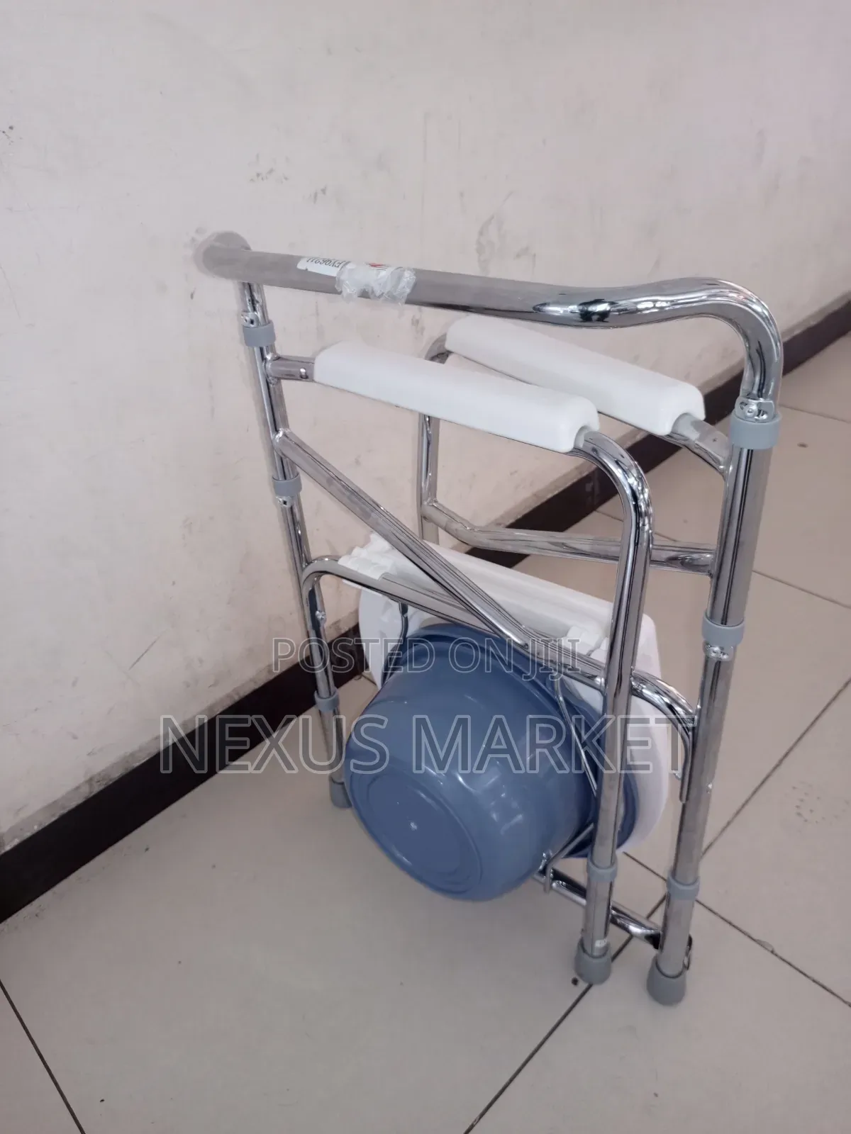 Commode Chair New