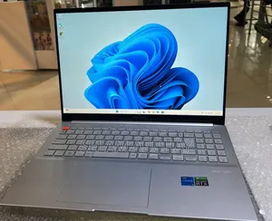 New Laptop Asus Vivobook 16 16GB Intel Core i5 SSD 512GB
