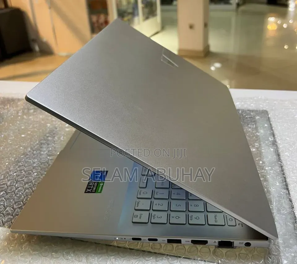 New Laptop Asus Vivobook 16 16GB Intel Core i5 SSD 512GB