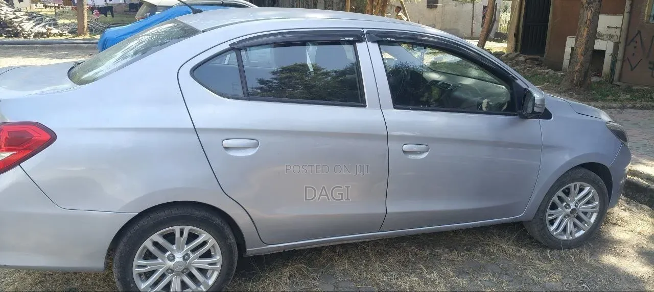 Mitsubishi Attrage 2022 Gray