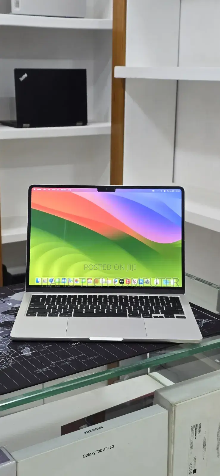 New Laptop Apple MacBook Air 2022 M2 16GB Apple M2 SSD 512GB