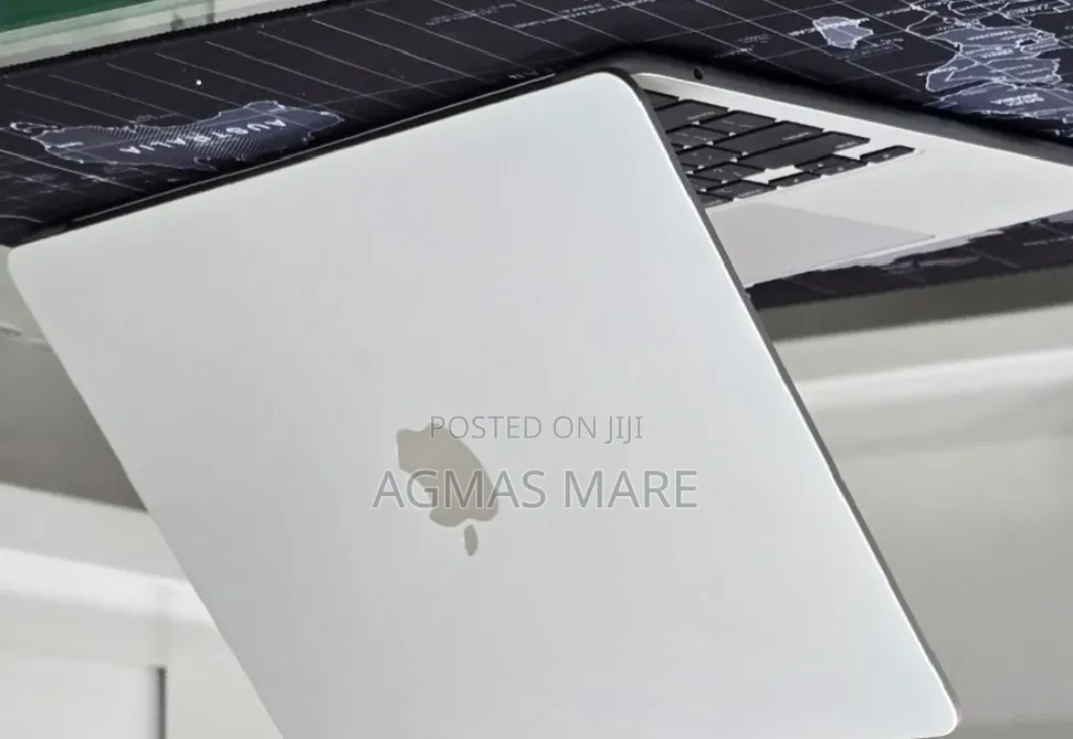 New Laptop Apple MacBook Air 2022 M2 16GB Apple M2 SSD 512GB
