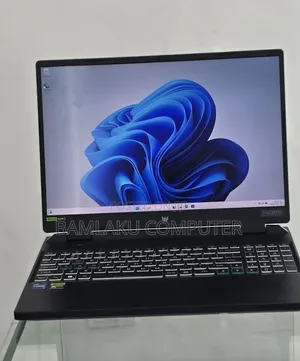 New Laptop Acer Predator Helios 300 16GB Intel Core i9 SSD 1T