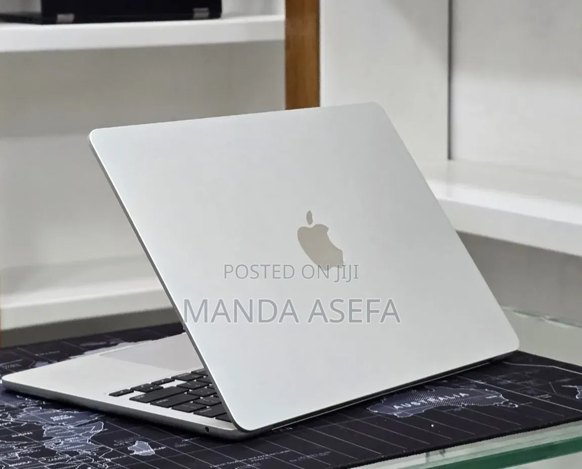 New Laptop Apple MacBook Air 2022 M2 16GB Apple M2 SSD 512GB