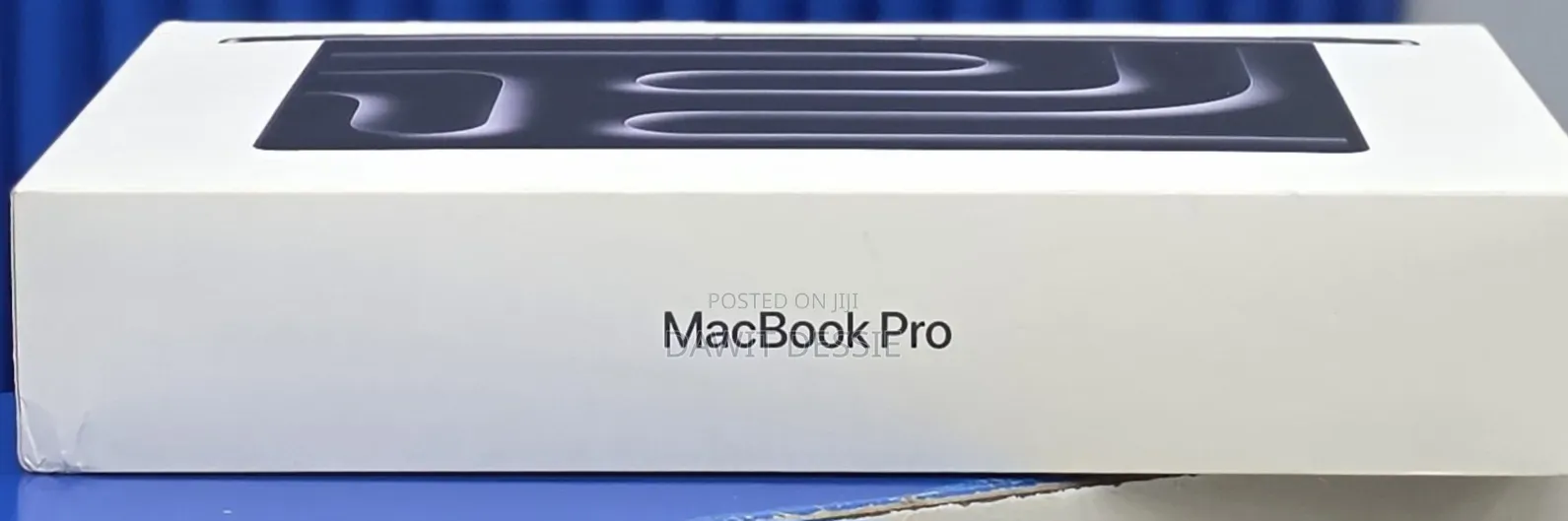 New Laptop Apple MacBook Pro 2025 M5 24GB Apple M5 Pro SSD 1T