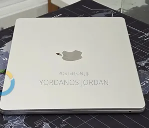 New Laptop Apple MacBook Air 2022 M2 16GB Apple M2 SSD 512GB