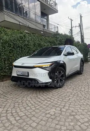 Toyota bZ4X 2023 White