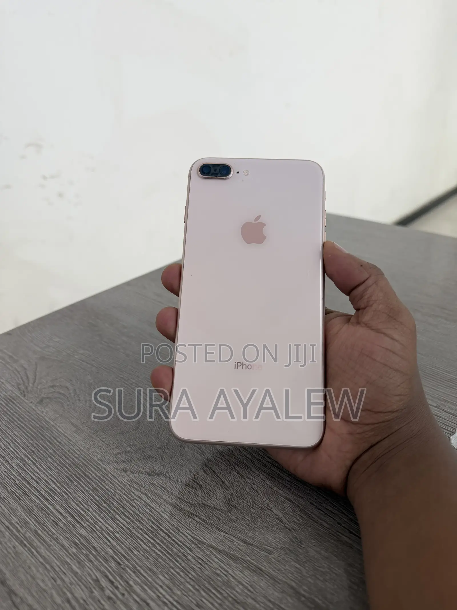 Apple iPhone 8 Plus 64 GB Gold