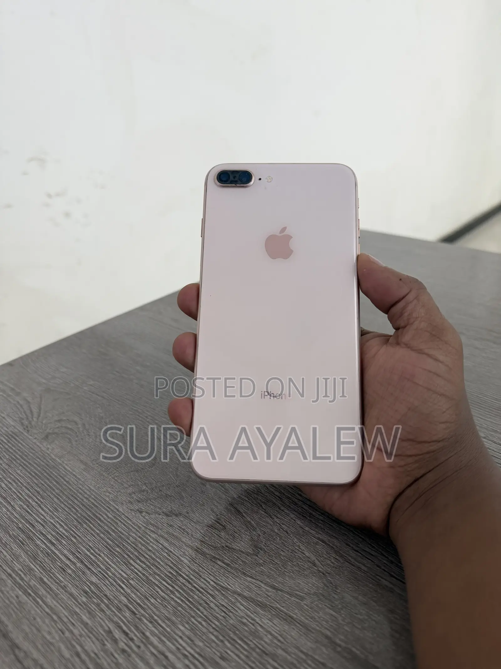 Apple iPhone 8 Plus 64 GB Gold