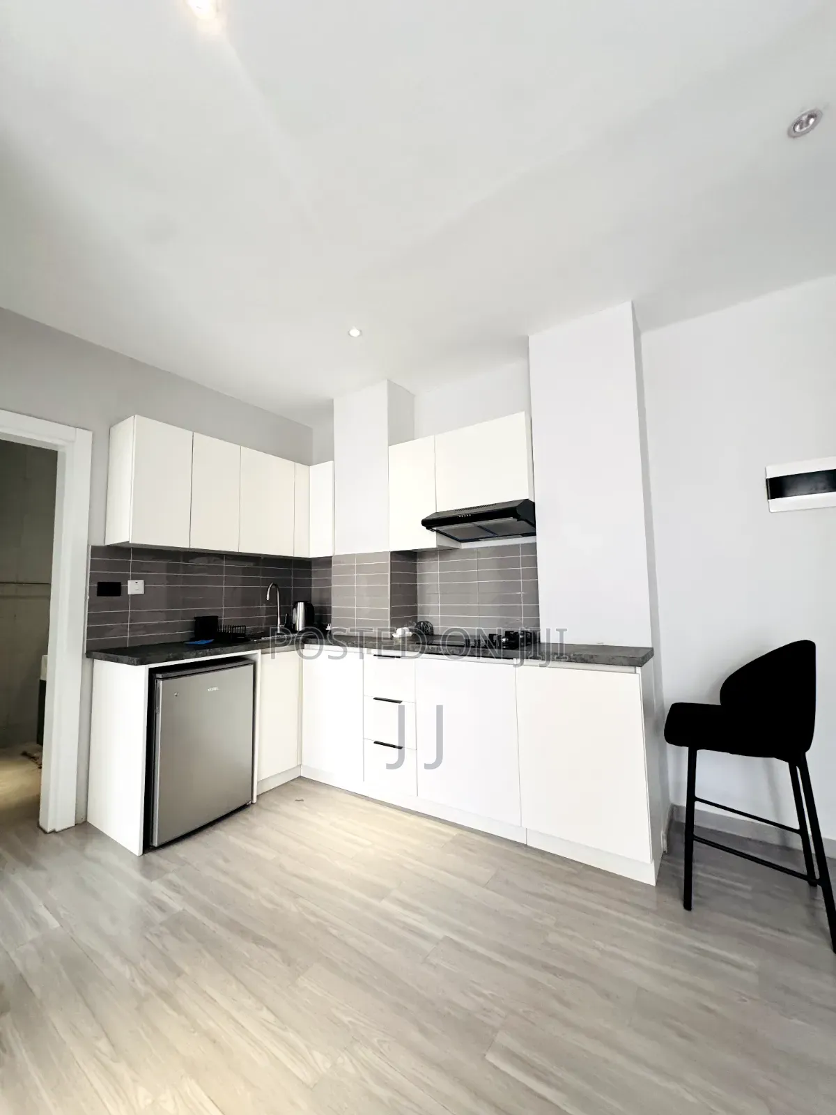 Furnished 1bdrm Apartment in Arada for rent