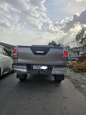 Toyota Hilux 2019 Gray