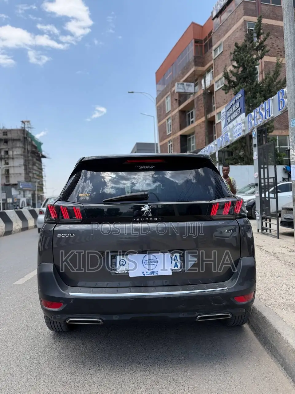 Peugeot 5008 2021 Gray