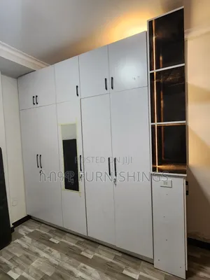 ቁም ሳጥን Closet
