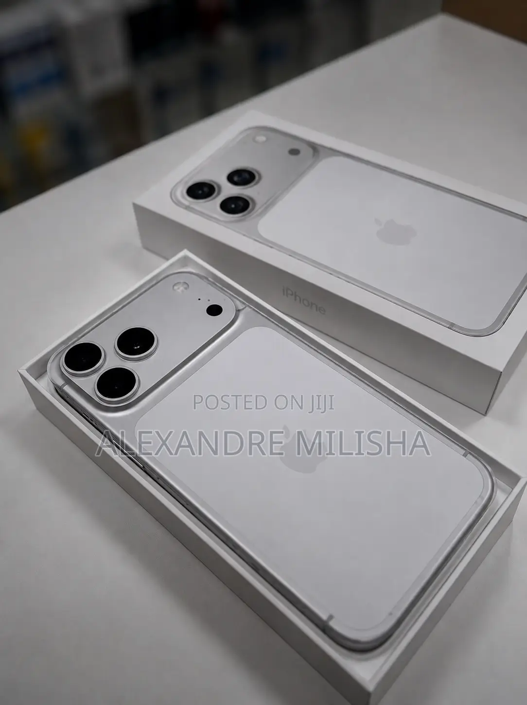 New Apple iPhone 17 Pro Max 256 GB White