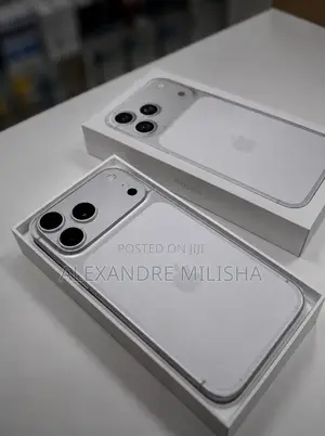 New Apple iPhone 17 Pro Max 256 GB White