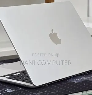 New Laptop Apple MacBook Air 2022 M2 16GB Intel Core M2 SSD 512GB