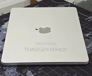 New Laptop Apple MacBook Air 2022 M2 16GB Apple M2 SSD 512GB