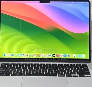 New Laptop Apple MacBook Air 2022 M2 16GB Apple M2 SSD 512GB
