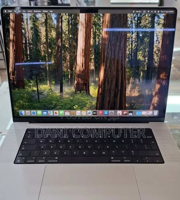 New Laptop Apple MacBook Pro 2021 M1 16GB Apple M1 Pro SSD 1T