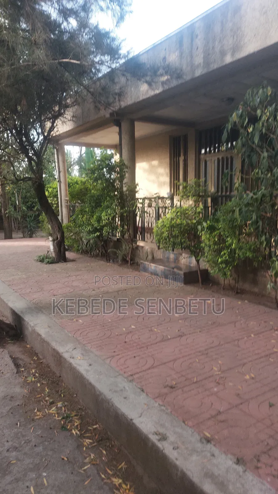 12bdrm House in Oromia, Bole for sale