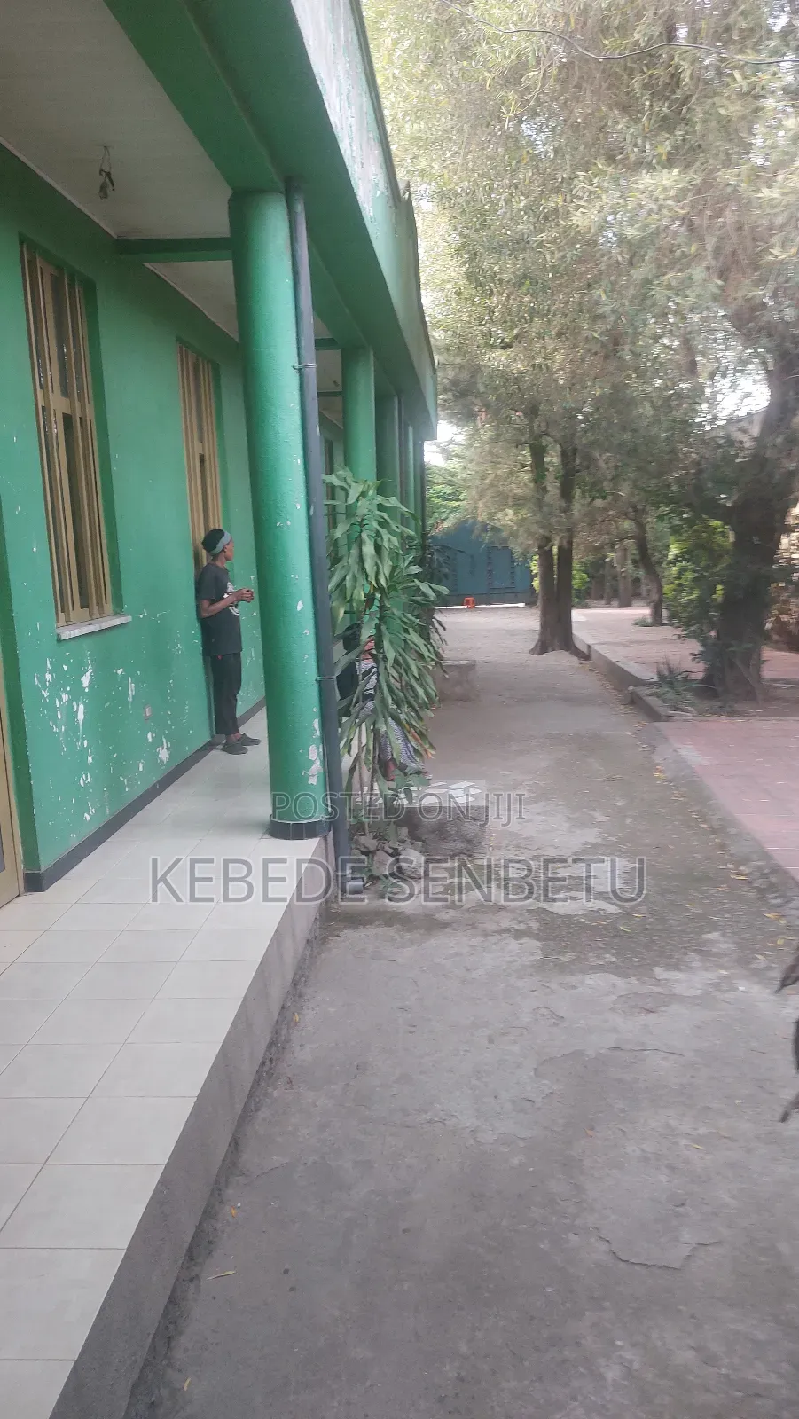 12bdrm House in Oromia, Bole for sale