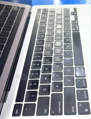 New Laptop Apple MacBook Pro 2020 M1 16GB Apple M1 SSD 512GB