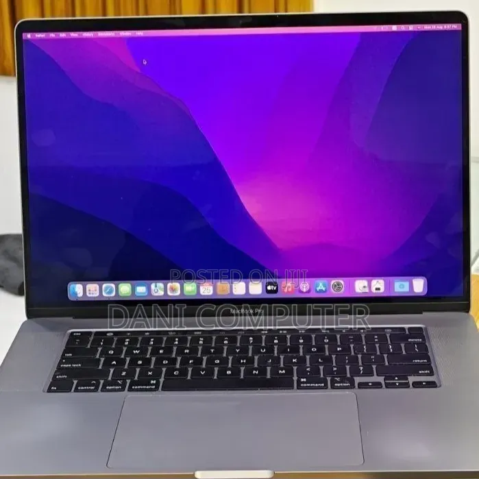New Laptop Apple MacBook Pro 2018 32GB Intel Core i9 SSD 2T