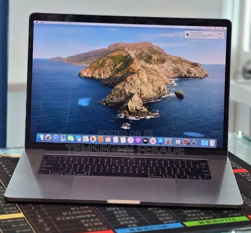 New Laptop Apple MacBook Pro 2018 32GB Intel Core i7 SSD 1T