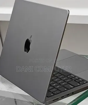 New Laptop Apple MacBook Pro 2023 M3 8GB Intel Core M3 SSD 512GB