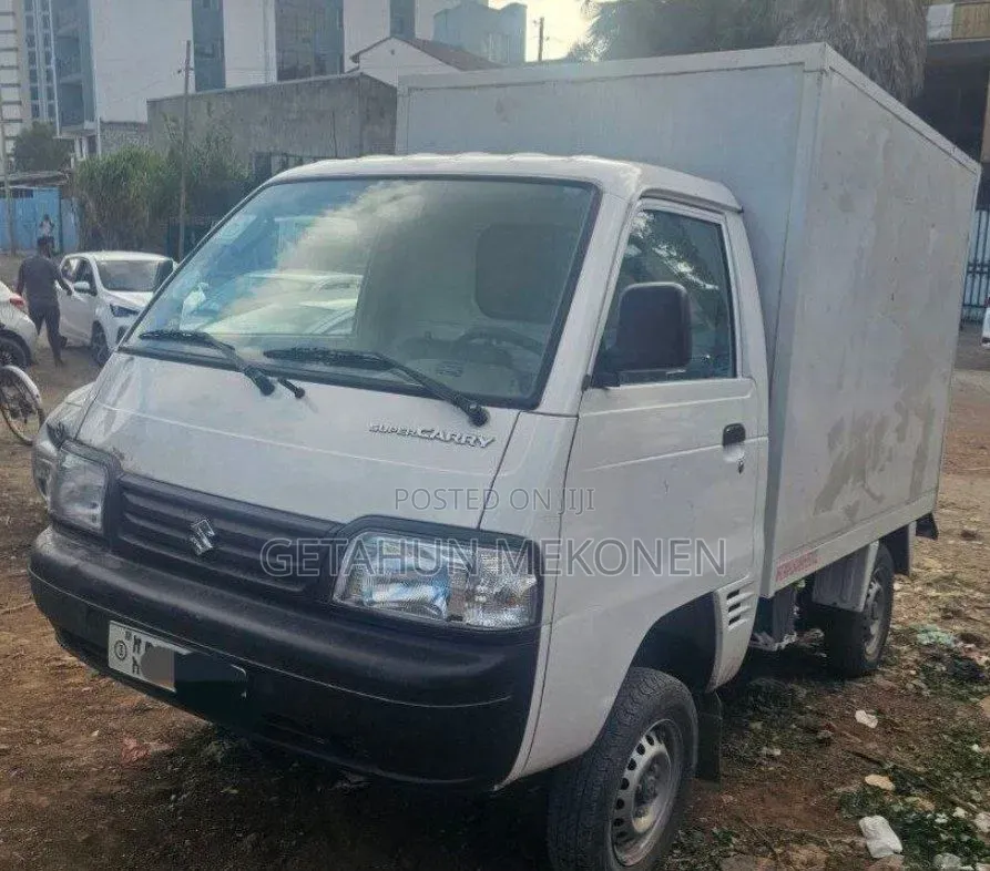 Suzuki Eeco 2023 Gray