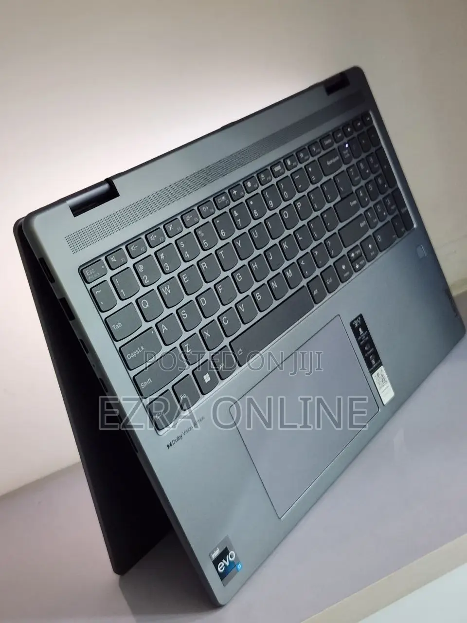 New Laptop Lenovo Yoga 7i 16GB Intel Core i7 SSD 512GB