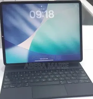 New Apple iPad Pro 12.9 (2022) 256 GB
