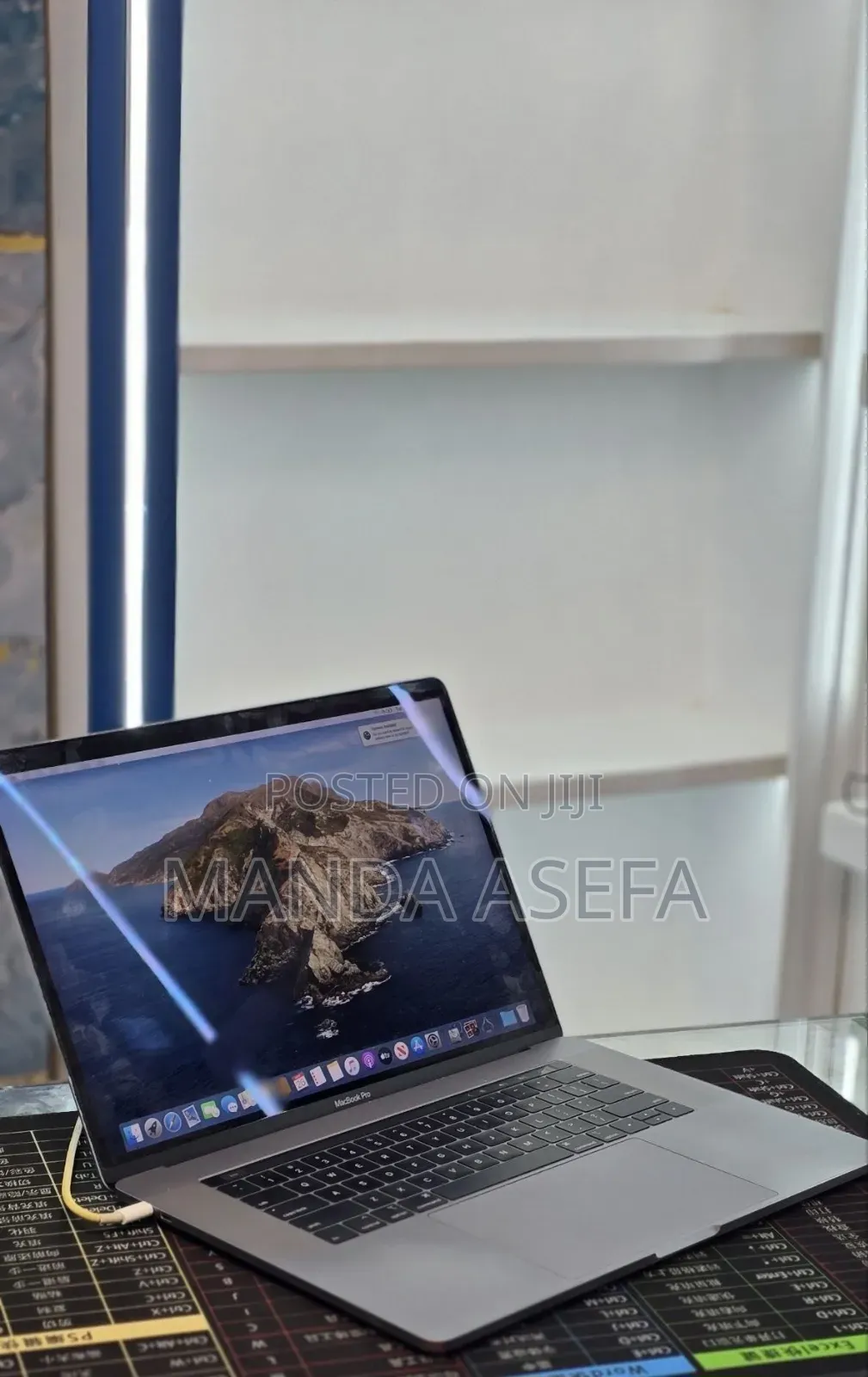 New Laptop Apple MacBook Pro 2018 32GB Intel Core i7 SSD 1T