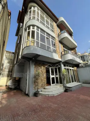 5bdrm Villa in Bole for rent