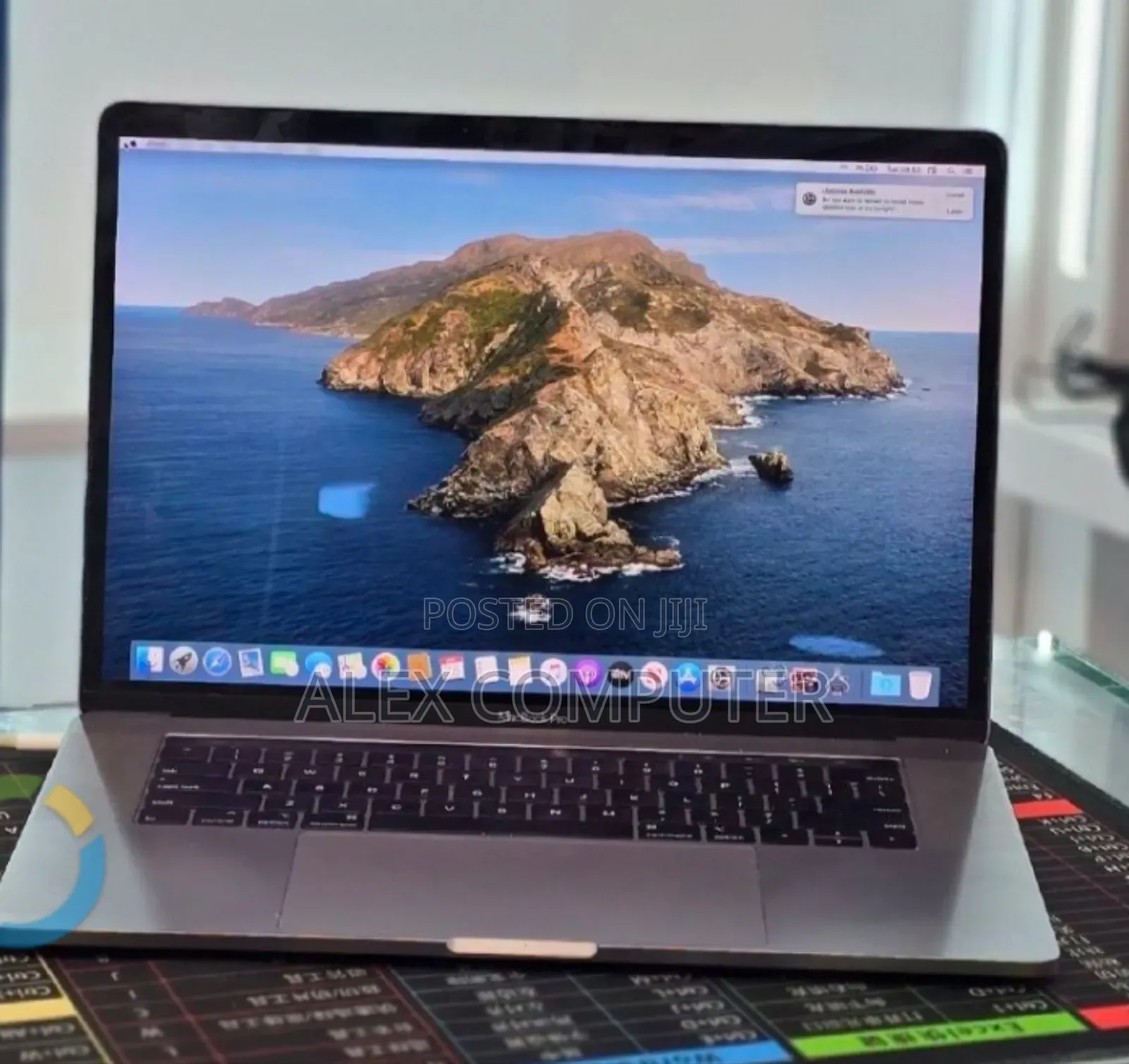 New Laptop Apple MacBook Pro 2018 32GB Intel Core i9 SSD 1T
