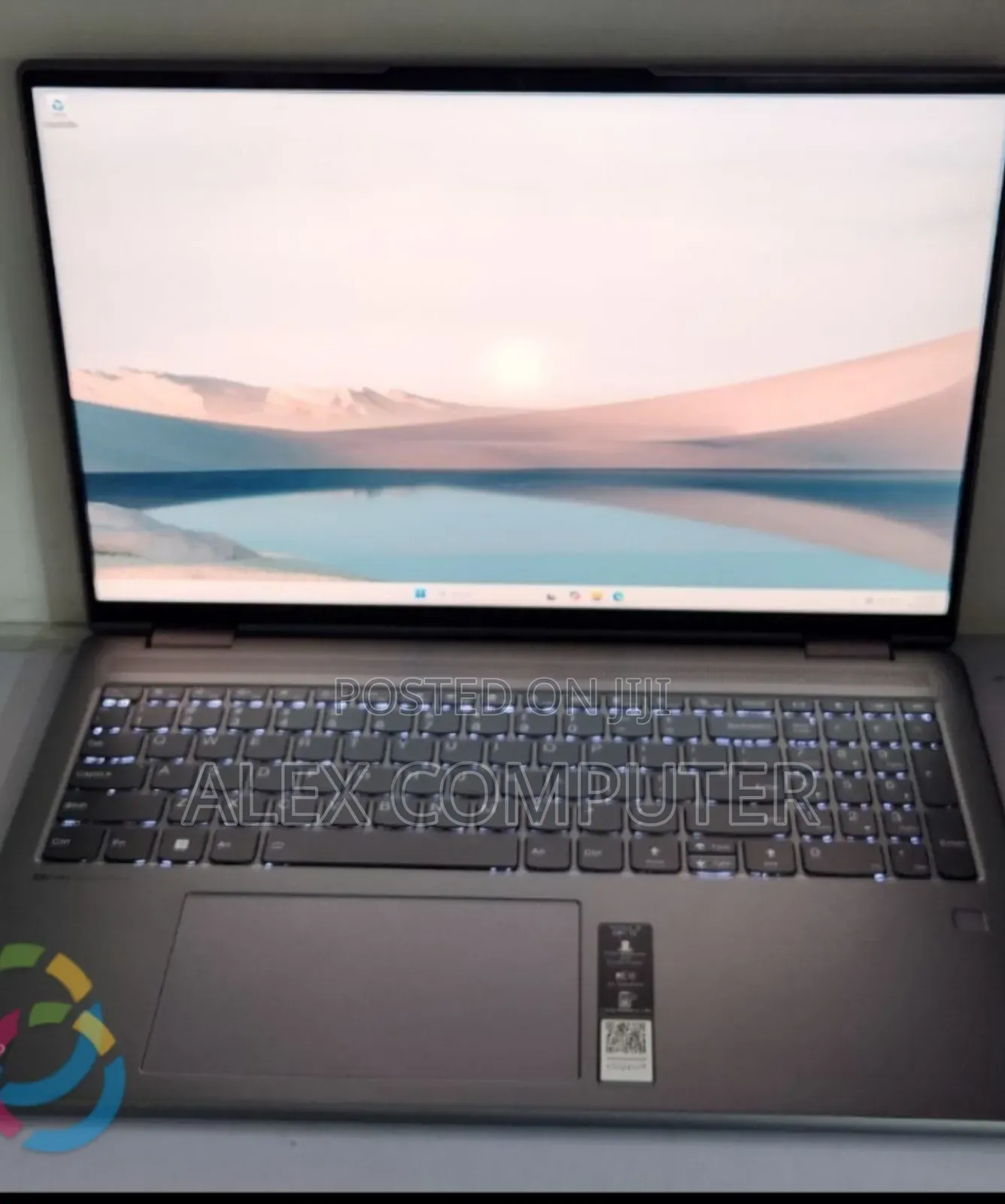 New Laptop Lenovo Yoga 7i 16GB Intel Core i7 SSD 512GB