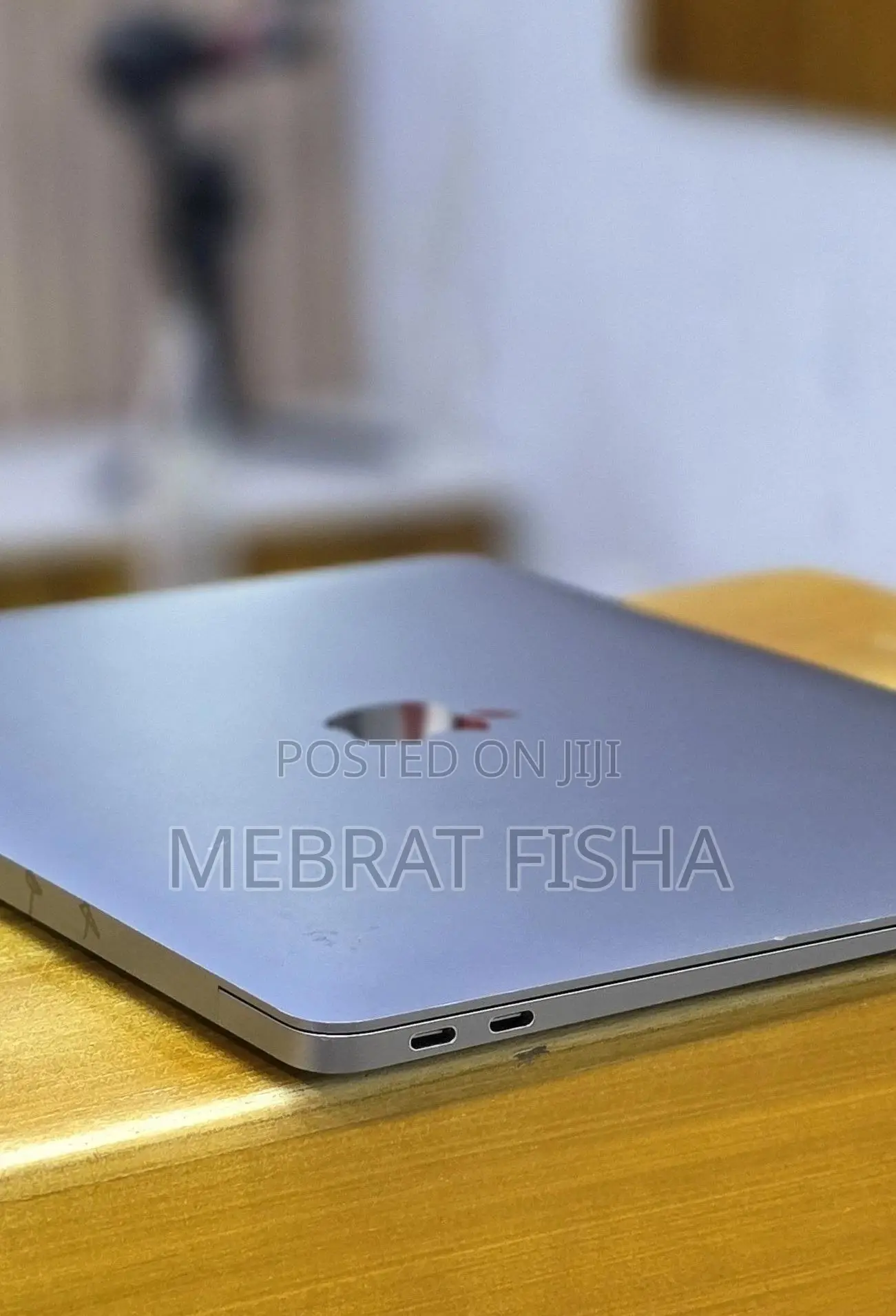 New Laptop Apple MacBook Air 2022 M2 8GB Apple M2 SSD 256GB