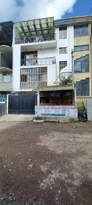 5bdrm House in አአ, Bole for sale
