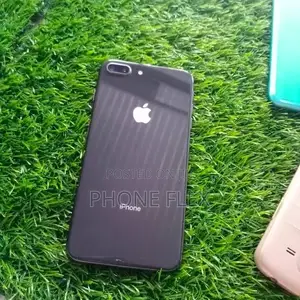 Apple iPhone 8 Plus 64 GB Black