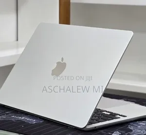 New Laptop Apple MacBook Air 2022 M2 16GB Apple M2 SSD 512GB