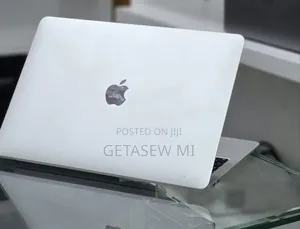 New Laptop Apple MacBook Air 2020 M1 8GB Apple M1 SSD 256GB