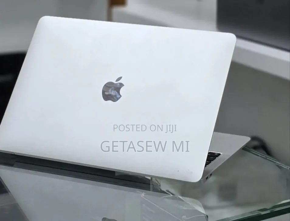 New Laptop Apple MacBook Air 2020 M1 8GB Apple M1 SSD 256GB