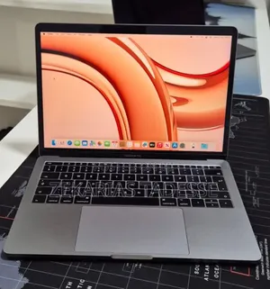 New Laptop Apple MacBook Pro 2017 8GB Intel Core i5 SSD 256GB