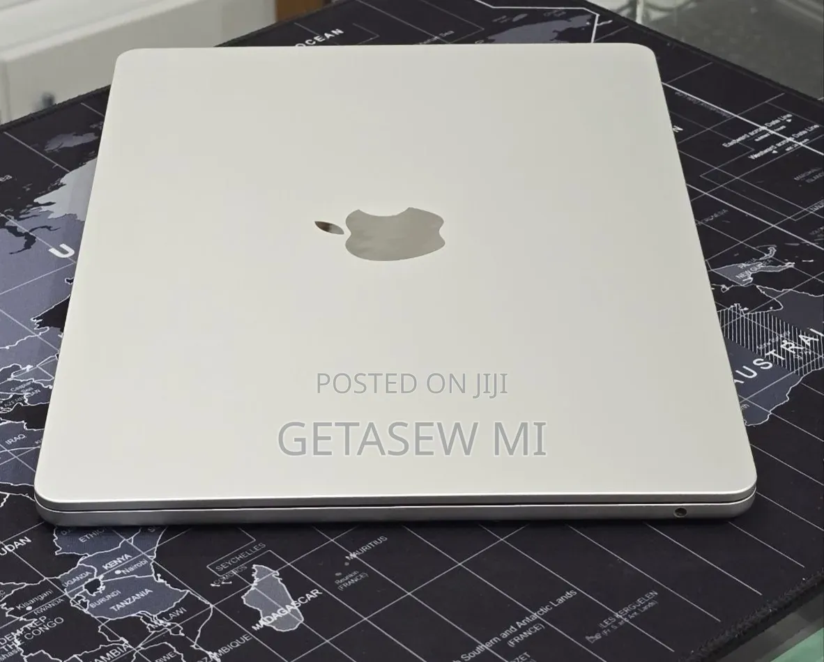 New Laptop Apple MacBook Air 2022 M2 16GB Apple M2 SSD 512GB
